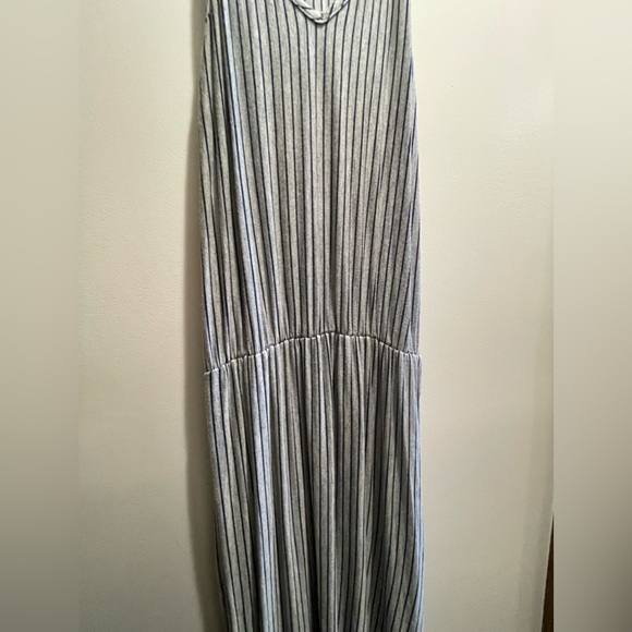 Olivia Rae Med Maxi - Picture 3 of 7